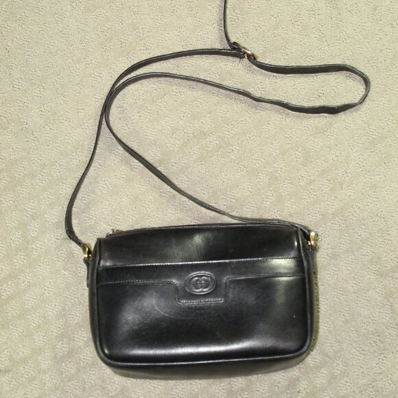 Authentic Vintage Gucci Crossbody Smooth Black Leather Purse w/ COA - Picture 1 of 16